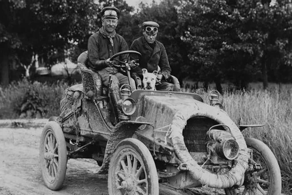 Horatio Nelson Jackson, Sewall Crocker and their trusty companion Bud in the Winton on their epic journey across America in 1903.