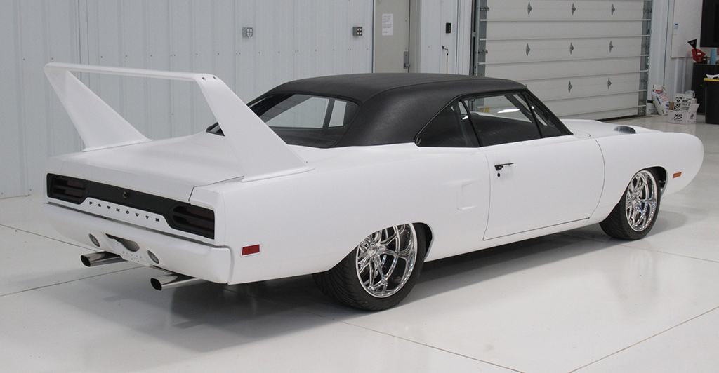 Lot 1430 - 1970 Plymouth Road Runner Superbird Re-creation_Rear_3-4