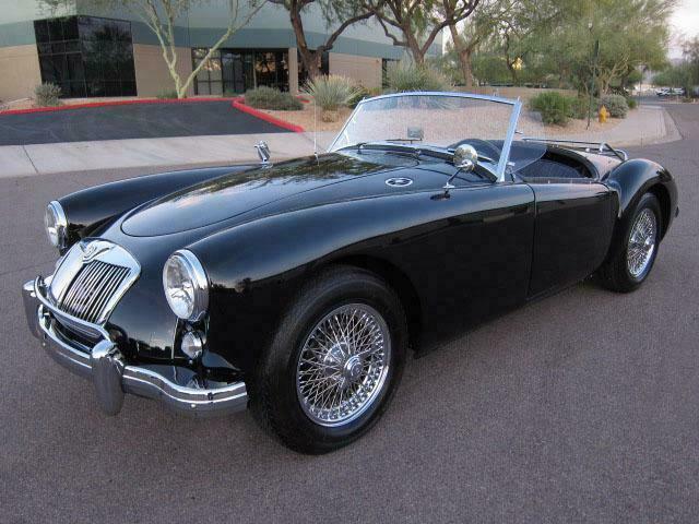 1958 MG A CONVERTIBLE - Front 3/4 - 117513