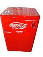 Fantastic refurbished 1950s Coca-Cola Vendo 23 ten cent soda machine. - Front 3/4 - 117983