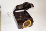 1940s-50s Zenith Automotive inspired Bakelite portable record player/radio. - Front 3/4 - 133334