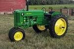 1953 JOHN DEERE MODEL 40 TRACTOR - Front 3/4 - 112606