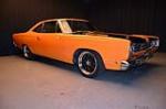 1968 PLYMOUTH ROAD RUNNER CUSTOM 2 DOOR HARDTOP - Front 3/4 - 170627