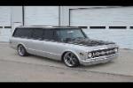 1970 CHEVROLET SUBURBAN CUSTOM SUV - Front 3/4 - 182638