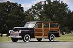 1946 FORD SUPER DELUXE WOODY WAGON - Front 3/4 - 199803