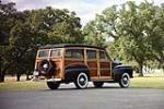 1946 FORD SUPER DELUXE WOODY WAGON - Rear 3/4 - 199803