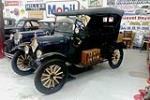 1922 FORD MODEL T TOURING CAR - Front 3/4 - 201145