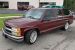 1999 CHEVROLET SUBURBAN CUSTOM SUV - Front 3/4 - 256060