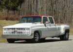 1986 CHEVROLET C-30 CREW CAB DUALLY - Front 3/4 - 61496