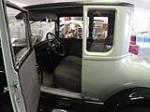 1927 FORD MODEL T COUPE - Interior - 91684