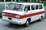 1963 CHEVROLET CORVAIR GREENBRIER 9 PASSENGER VAN - Front 3/4 - 93347