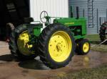 1951 JOHN DEERE G TRACTOR - Rear 3/4 - 93469