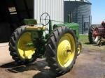 1948 JOHN DEERE B ROLL-A-MATIC TRACTOR - Rear 3/4 - 93476