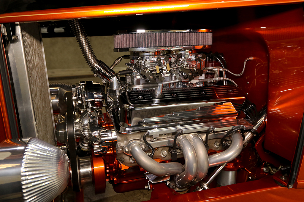 Lot 680 - 1932 Ford Hi-Boy Custom Convertible_engine