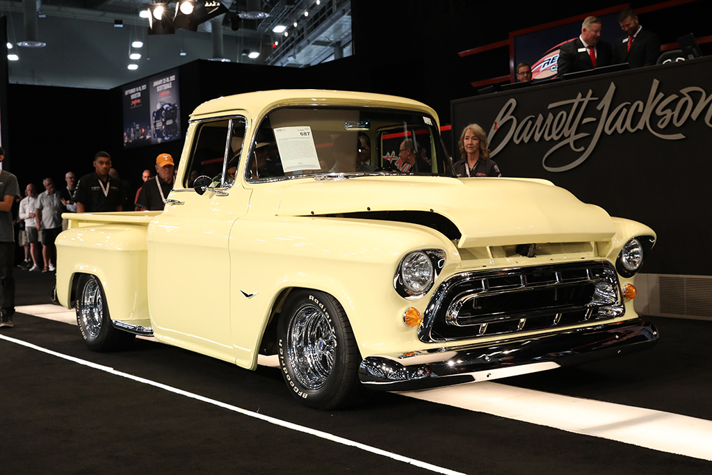 687_1957 CHEVROLET 3100 CUSTOM STEPSIDE PICKUP