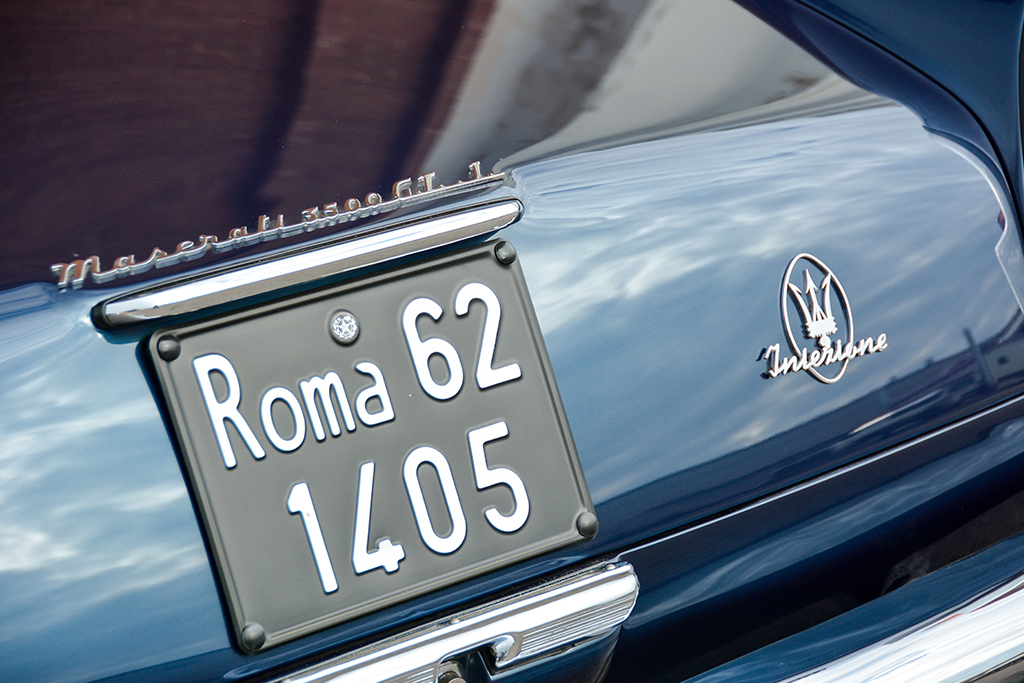 Lot 1394 - 1963 Maserati 3500 GT Vignale Spyder_detail2