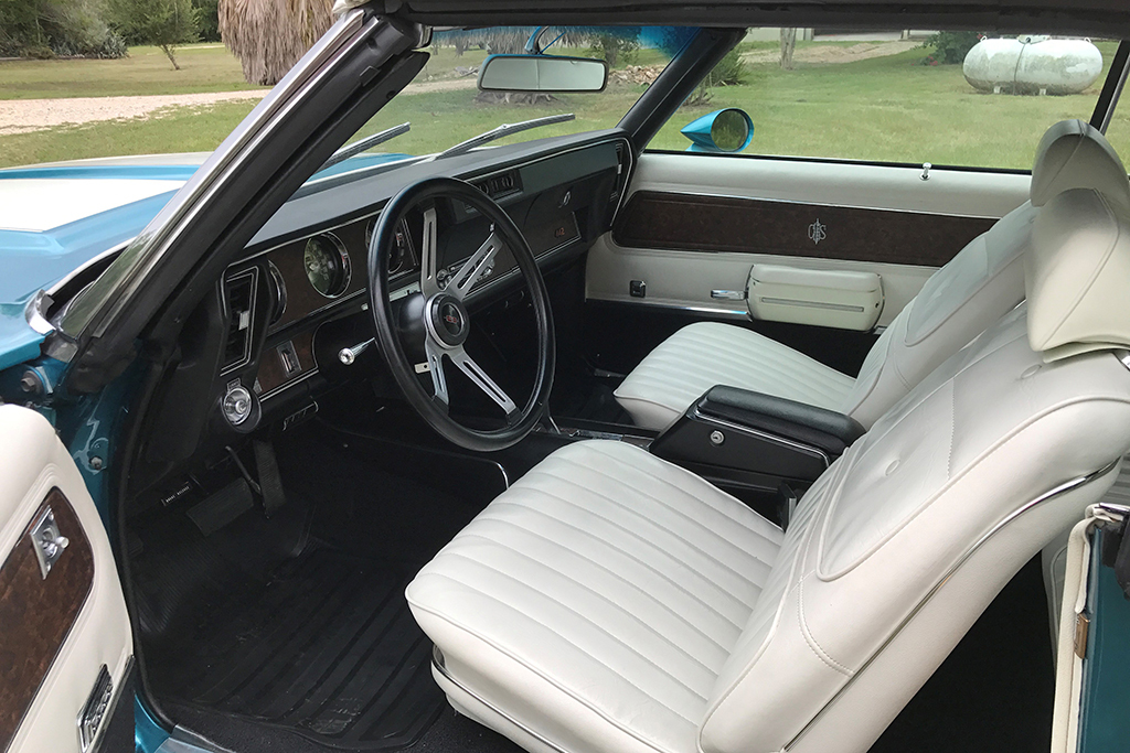 1970 Oldsmobile 442 Convertible_Interior