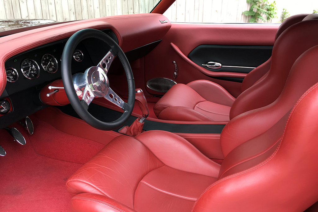 NE19_Lot 685_1971 Plymouth 'Cuda Custom Coupe_Interior