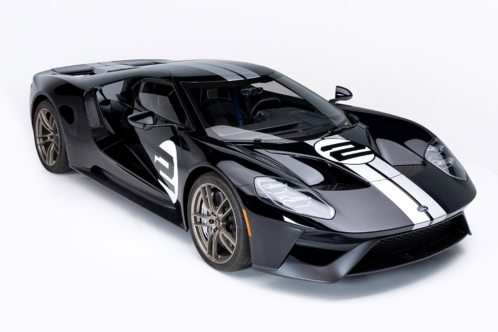 Coveted 17 Ford Gt 66 Heritage Edition To Cross The Block With No Reserve At Barrett Jacksona S Las Vegas Auction July 9 19 Posted By Barrett Jackson This 17 Ford Gt A 66 Heritage Edition With Less Than 15 Miles On The Odometer Will