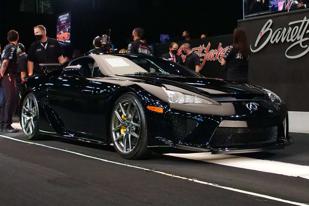 This 2012 Lexus LFA (Lot #749) also set a new record when it sold for $440,000 at the 2020 Fall Auction.