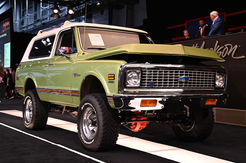 #3 - LOT #665.2 - 1972 CHEVROLET K5 BLAZER CHEYENNE - $101,200