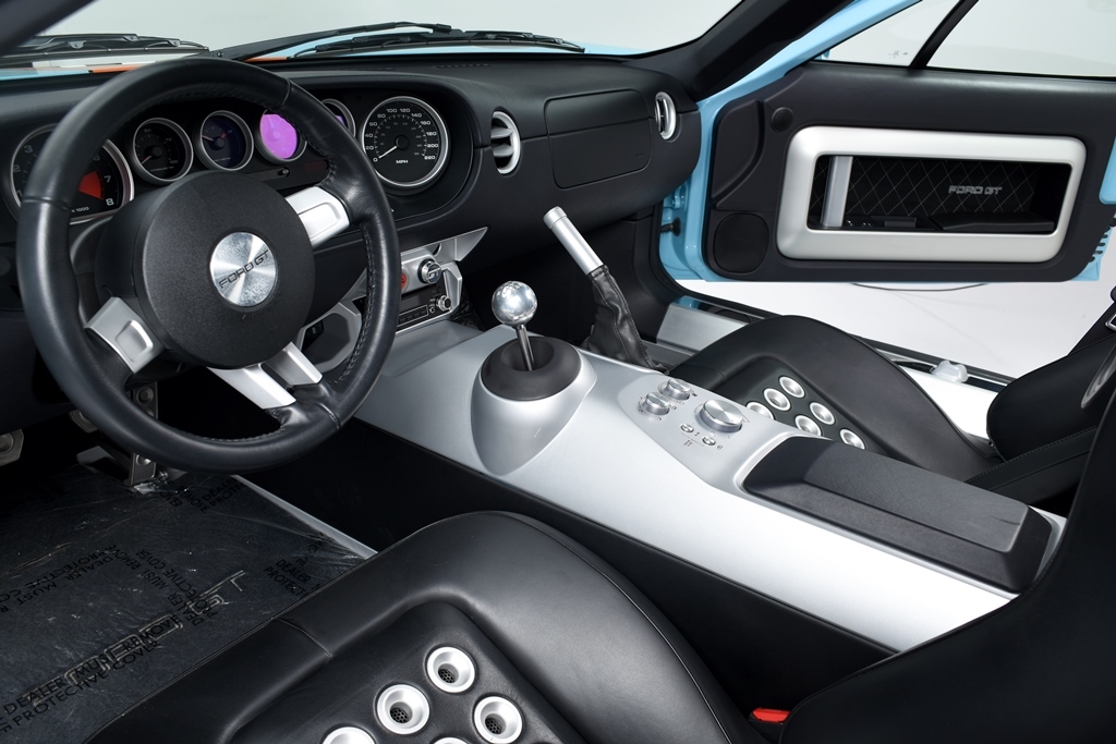 FordGT_Interior