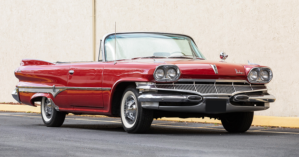 Lot #659 - 1960 Dodge Dart Phoenix D500