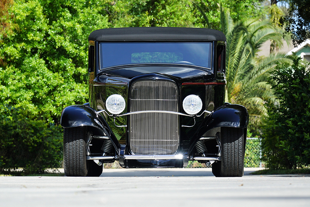 Lot 732 - 1932 FORD B400 CUSTOM BOYD CONVERTIBLE_Front