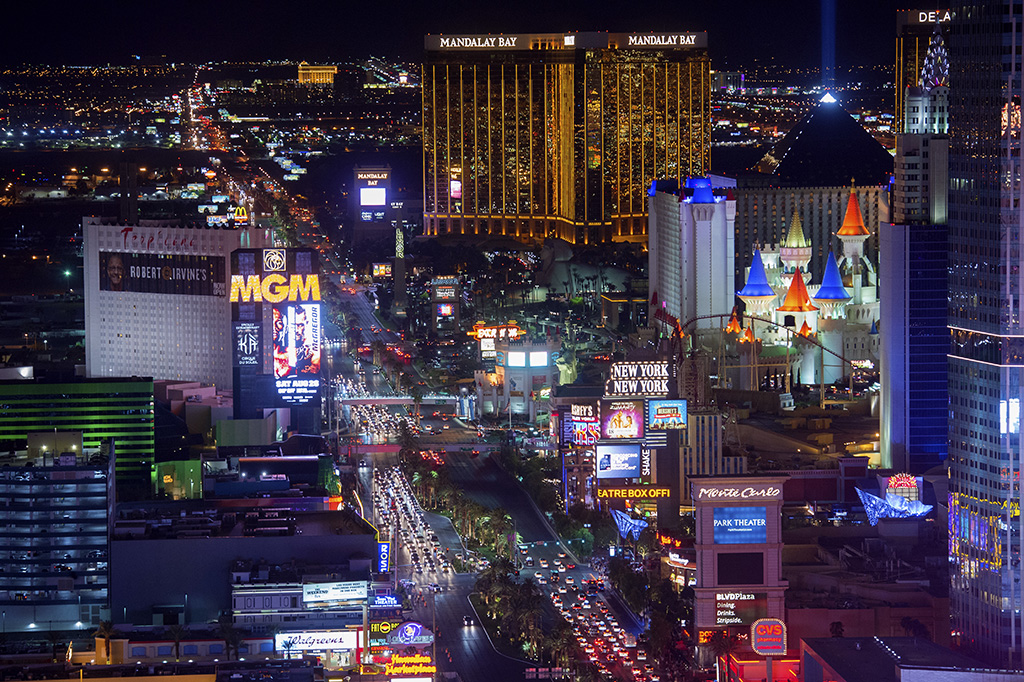 View of the Strip as seen from the Eiffel Tower replica at Paris Las ...