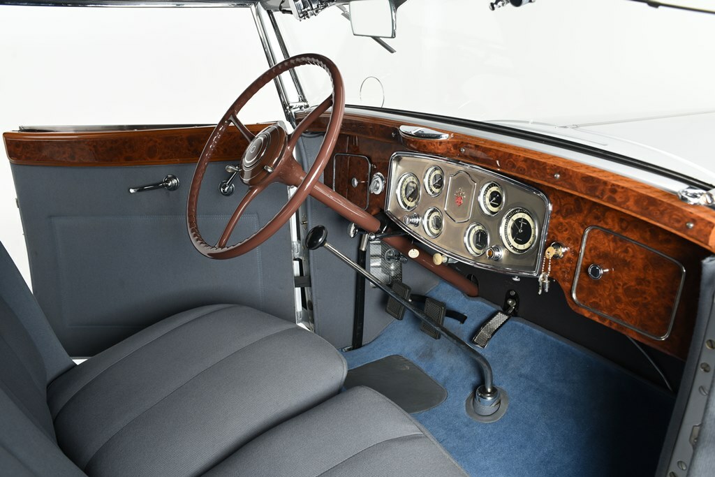 lot-1386-1934-packard-eight-rumble-seat-coupe_interior