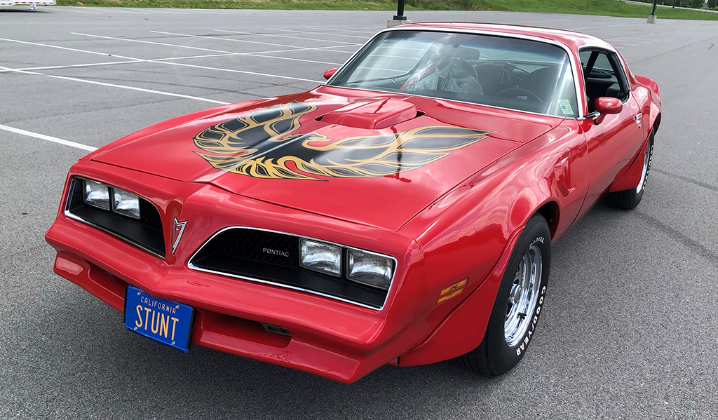 Lot #710 - Burt Reynolds' 1978 Pontiac Firebird Formula "Hooper" Re-creation