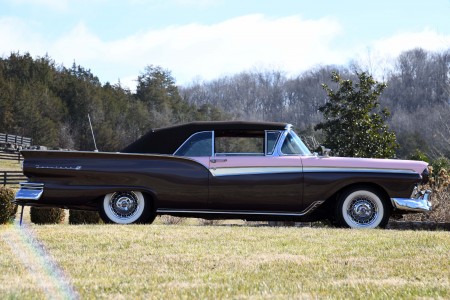 1957 Ford Fairlane Sunliner convertible