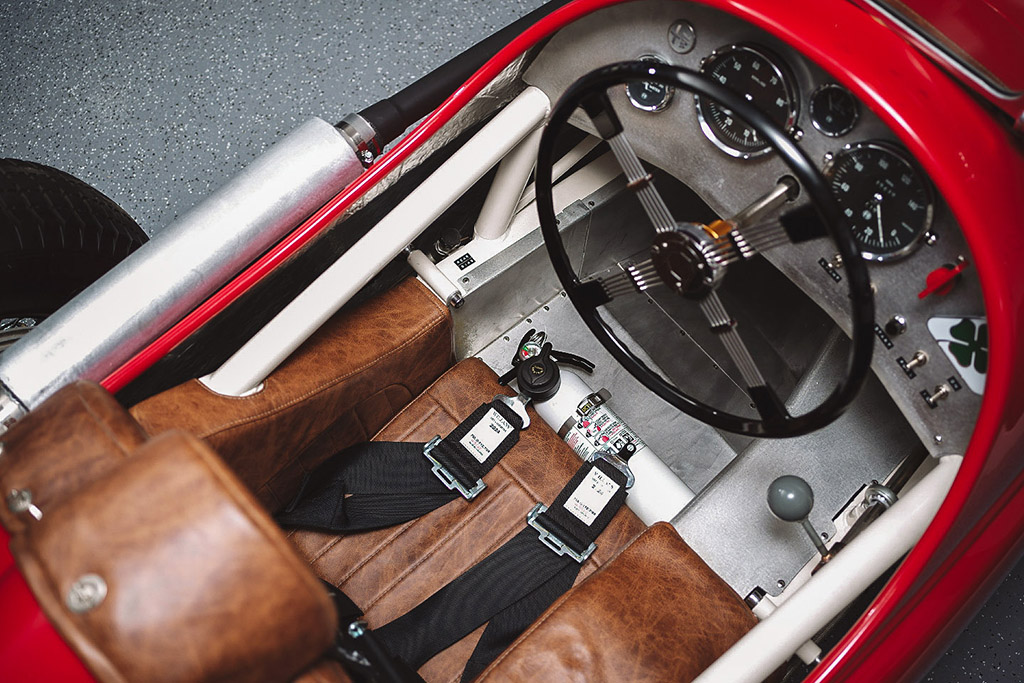 Lot 1044 - ANT ANSTEAD 1938 ALFA ROMEO ALFETTA 158 RE-CREATION_interior