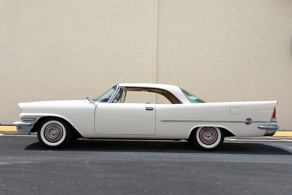 Lot 657.1 - 1958 Chrysler 300D