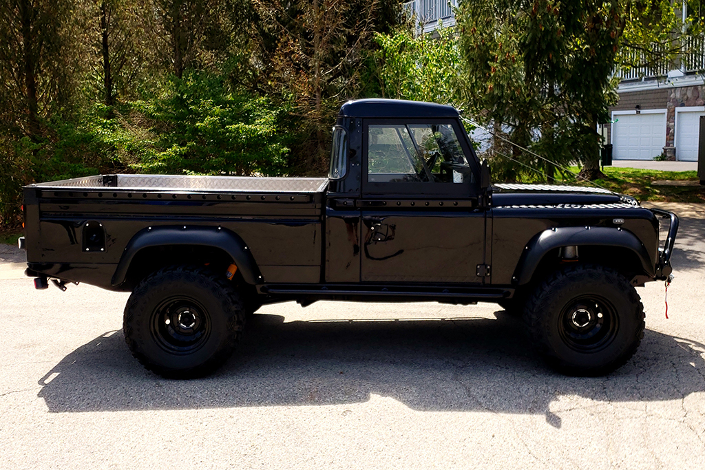 Lot 391 - 1991 Land Rover Defender 110 Custom Pickup_side