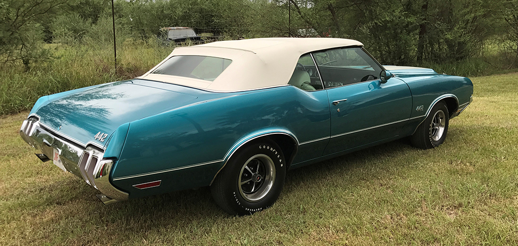 1970 Oldsmobile 442 Convertible_Rear_3-4