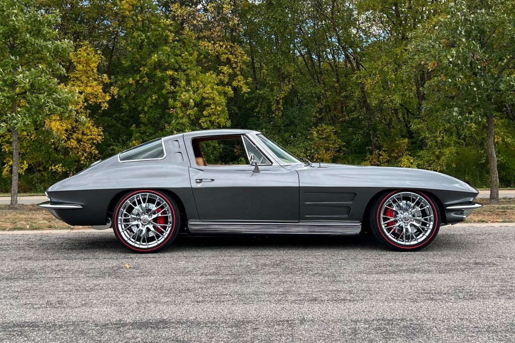 CID 88264 - 1963 CHEVROLET CORVETTE CUSTOM SPLIT-WINDOW RHD COUPE – NO ...