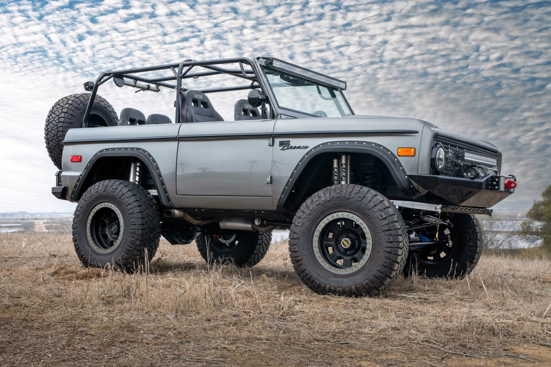 Lot #1331 - 1972 Ford Bronco Custom SUV