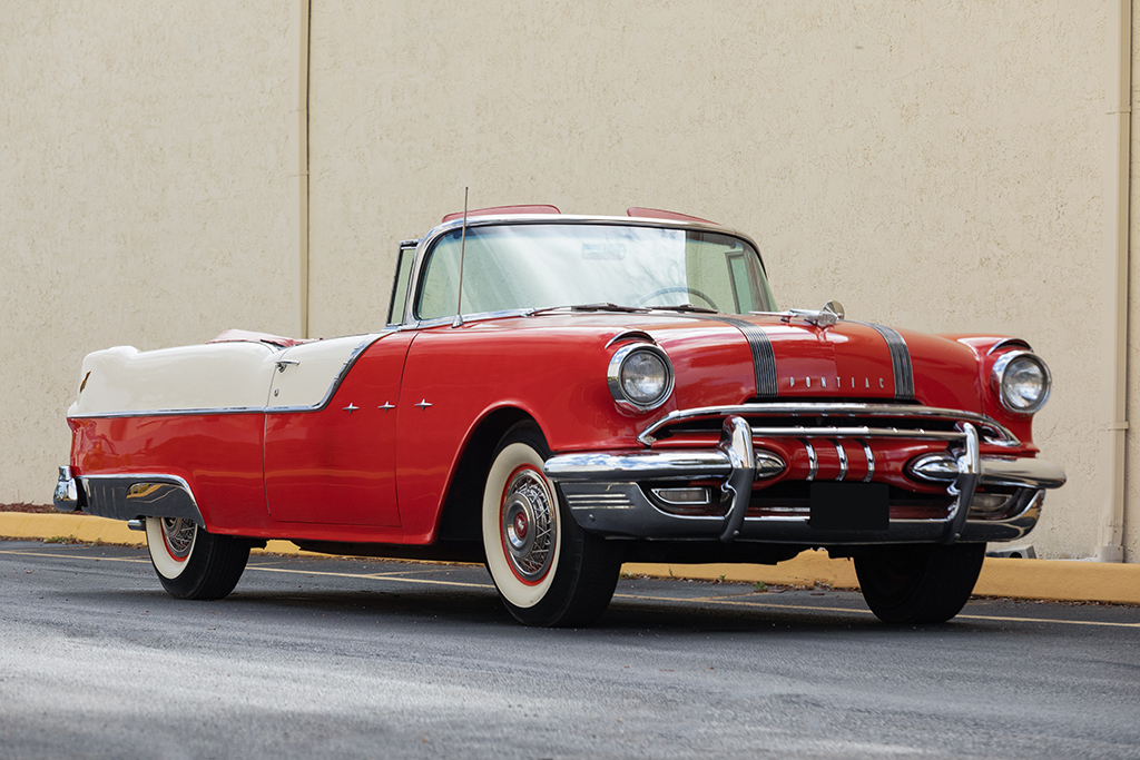 Lot 657 - 1955 Pontiac Star Chief Convertible