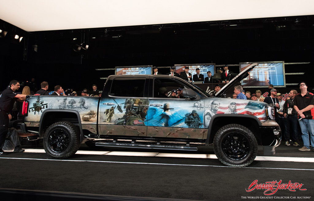 The first charity car to cross the block at this year's Scottsdale auction was this beautifully painted 2016 GMC Sierra Custom Pickup (Lot #3000), which brought in $100,000 for the Stephen Siller Tunnel to Towers Foundation/Building for America's Bravest.