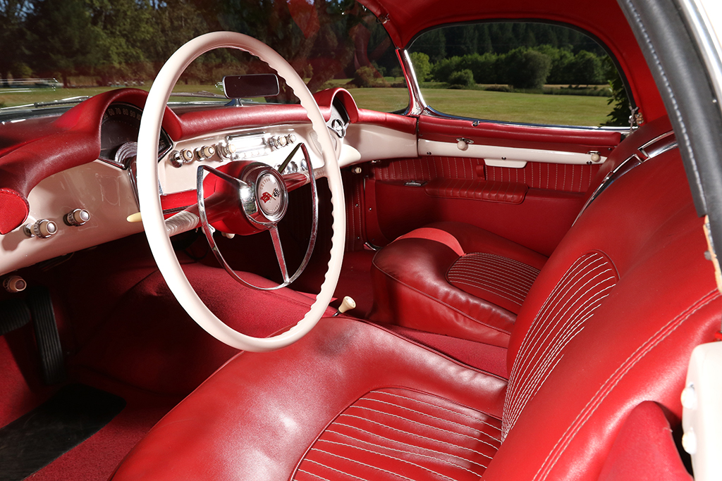 1953 Chevrolet Corvette 235-150_interior