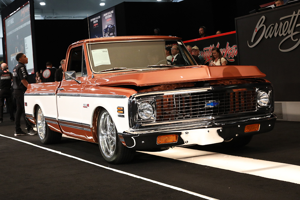 692_1972 CHEVROLET C10 CUSTOM CHEYENNE SUPER PICKUP