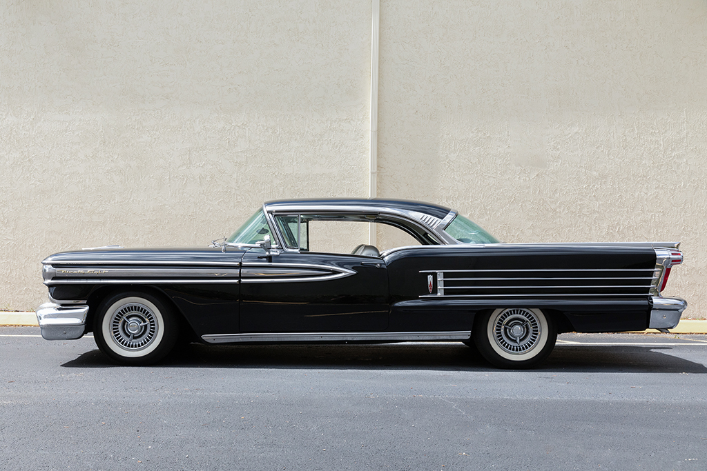 Lot 413.2 - 1958 Oldsmobile 98