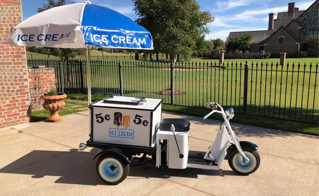 Lot-#119--1954-CUSHMAN-TRUCKSTER-ICE-CREAM-SCOOTER