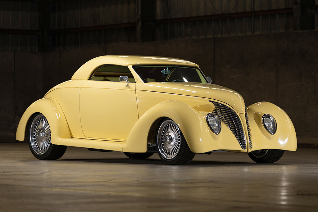 Lot 679.1 - 1937 Ford Custom Convertible