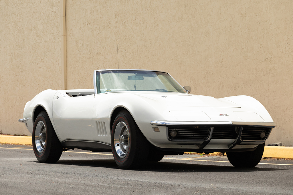 Lot 658 - 1968 Chevrolet Corvette 427-400 Convertible_gallery