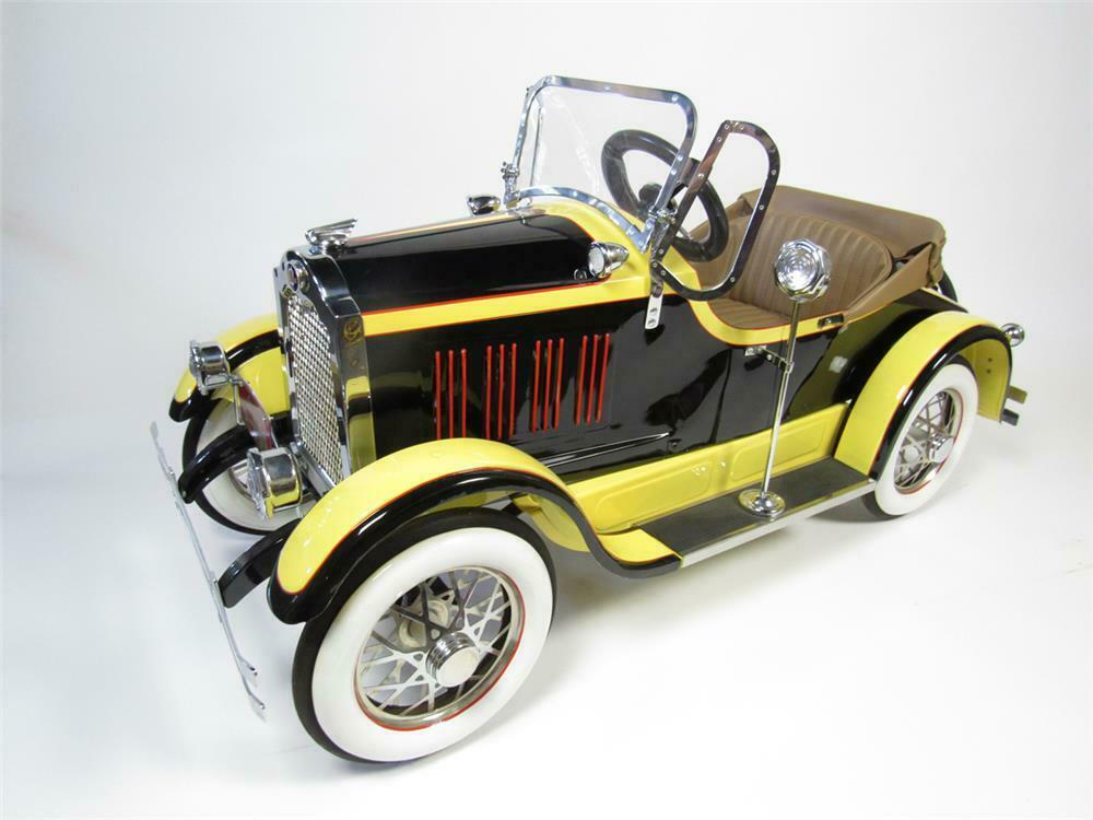 deluxe roadster pedal car