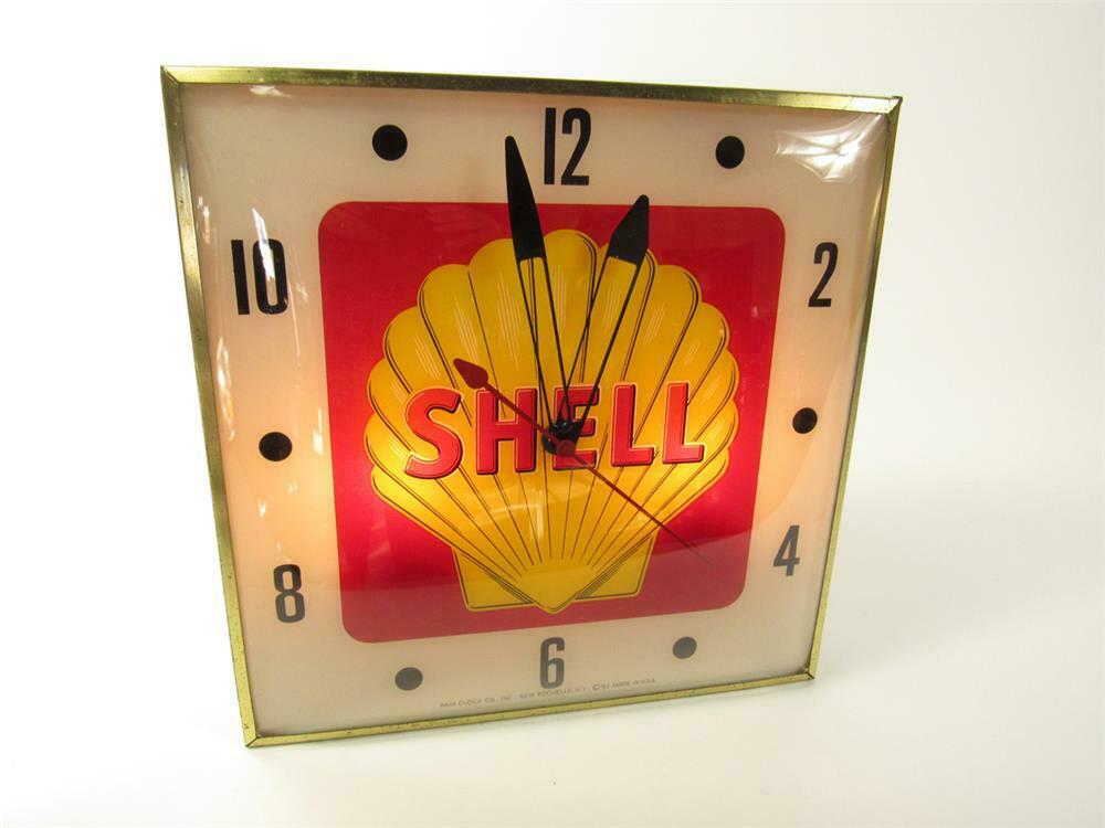 Outstanding 1962 Shell Oil glass-faced light-up service stati