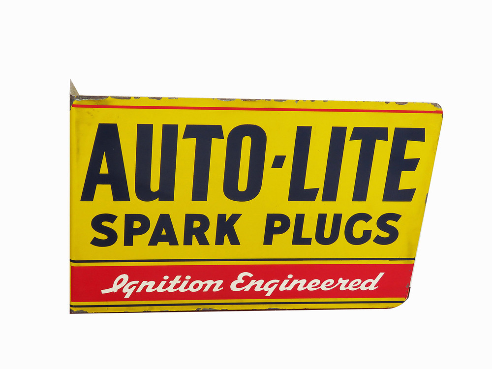 AUTOLITE SPARK PLUGS 11" INCHES ROUND METAL SIGN.GARAGE METAL SIGN. 