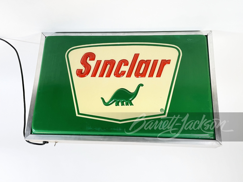 VINTAGE SINCLAIR OIL SIGN - Front 3/4 - 253636